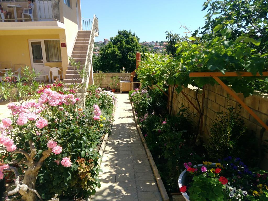 Eleonor Guest House Byala  Dış mekan fotoğraf